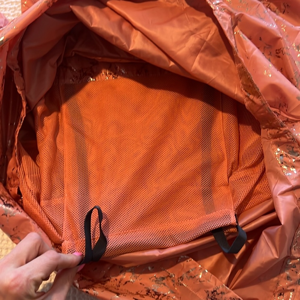 NWT LSD Pull Over - Picture 5 of 5
